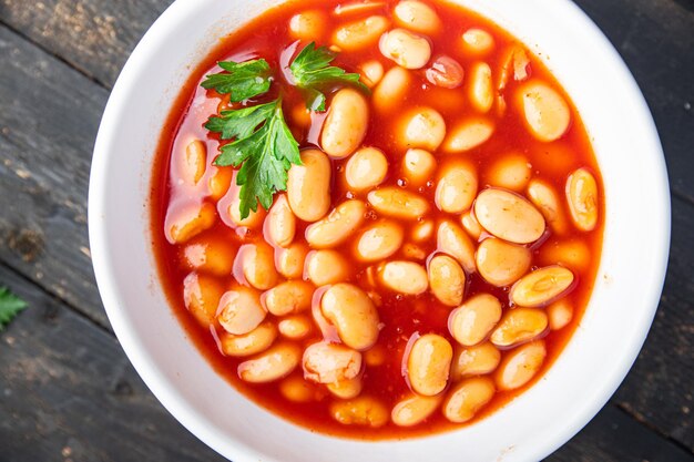 fagioli salsa di pomodoro fagioli secondo piatto cibo sano porzione fresca pasto sano cibo dieta spuntino