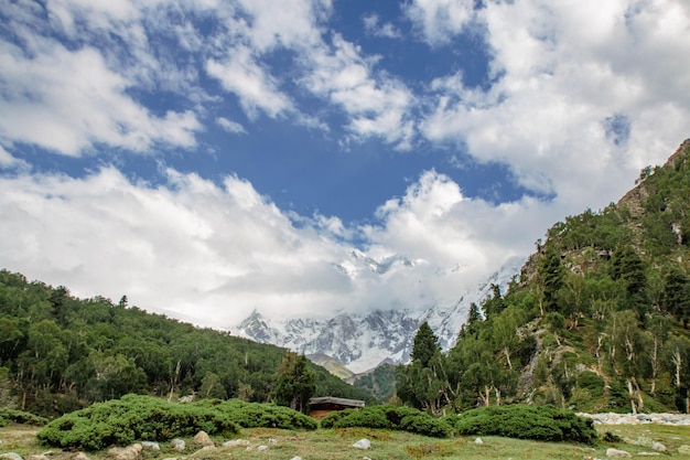 Fairy Meadows Nanga Parbat Bellissimo paesaggio vista sulle montagne