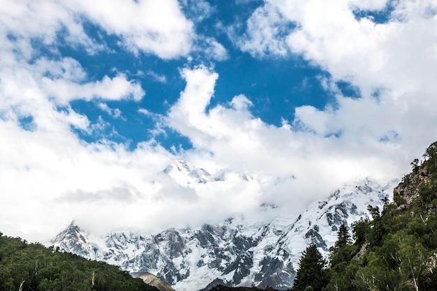 Fairy Meadows Nanga Parbat Bellissimo paesaggio vista sulle montagne