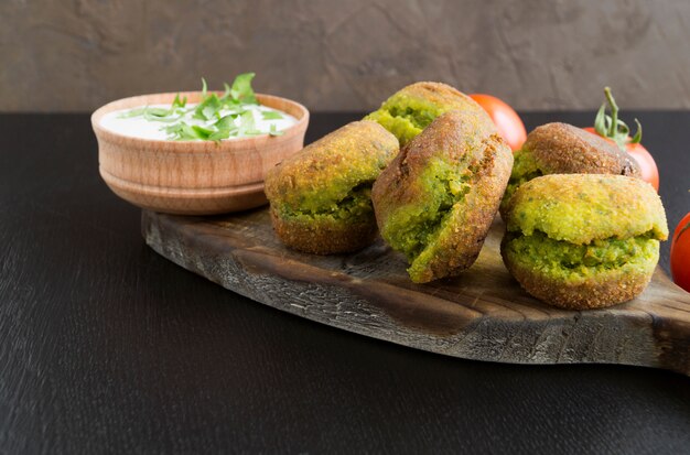 Falafel, un piatto tradizionale israeliano di ceci.