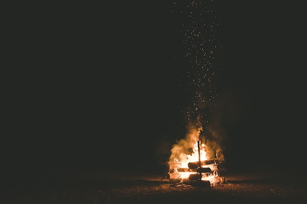 Falò durante la notte