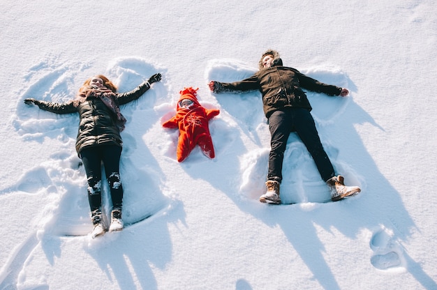 Famiglia d&#39;inverno