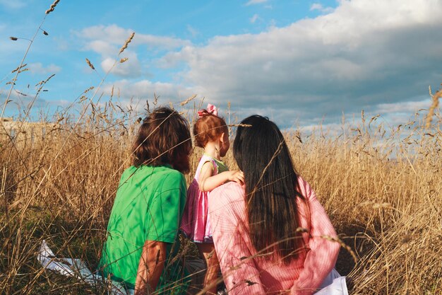 Famiglia gay in campagna