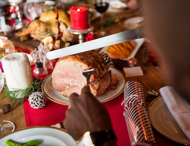 Famiglia insieme concetto di celebrazione di Natale