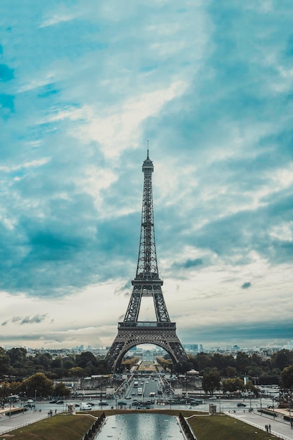 Famosa e bella Torre Eiffel a Parigi, Francia.