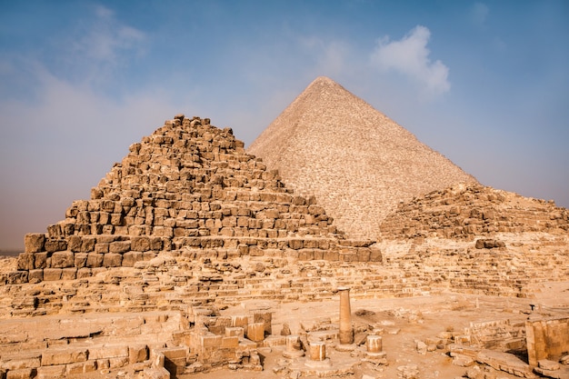 Famose piramidi egiziane di Giza