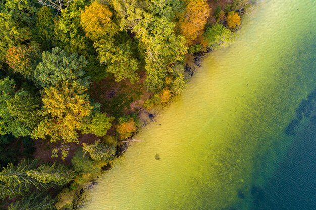 Famoso lago Sviciaz (foto aerea)