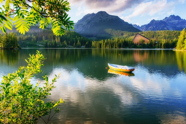 Fantastico Shtrbske Pleso Alti Tatra. Slovacchia, Europa.