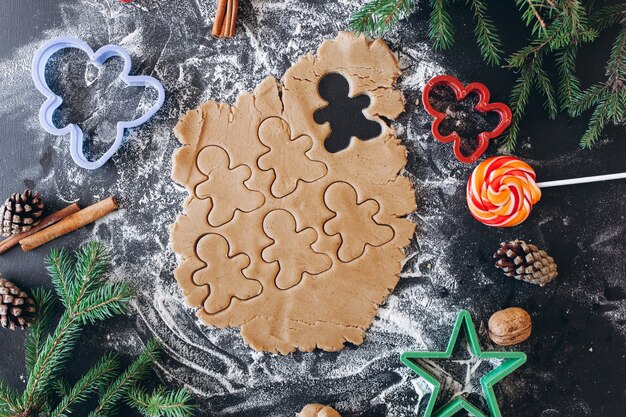 fare pasticceria di zenzero, tagliere di biscotti