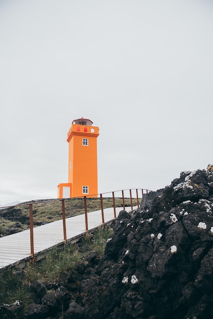 Faro arancione in Islanda