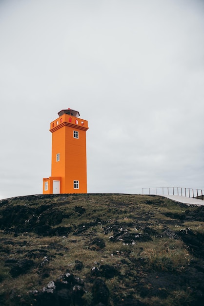 Faro arancione in Islanda