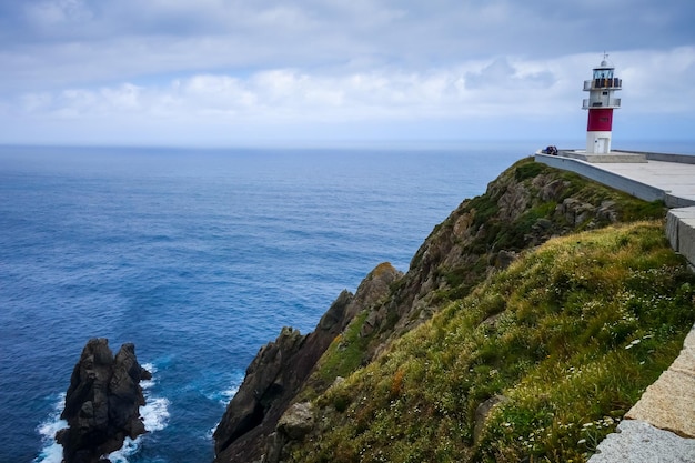 Faro Cape Ortegal scogliere e Oceano Atlantico Galizia Spagna