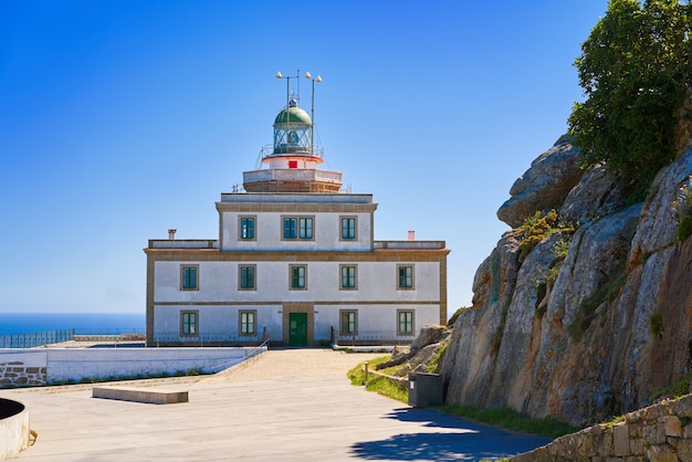 Faro di Finisterre alla fine di San Giacomo in Spagna