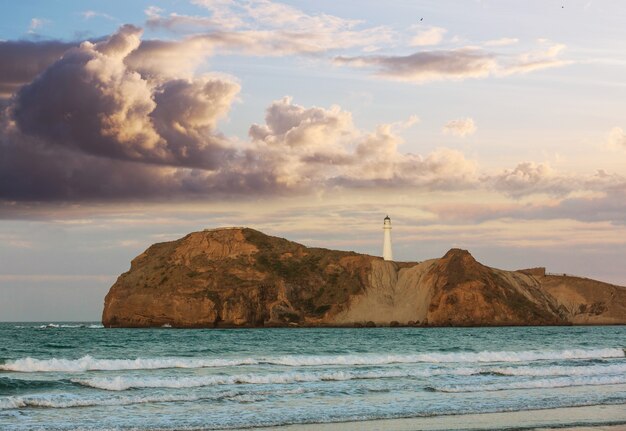 Faro nella costa del Pacifico, Nuova Zelanda