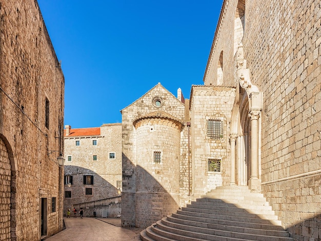 Fasi circolari del Monastero domenicano nella città vecchia di Dubrovnik, Croazia