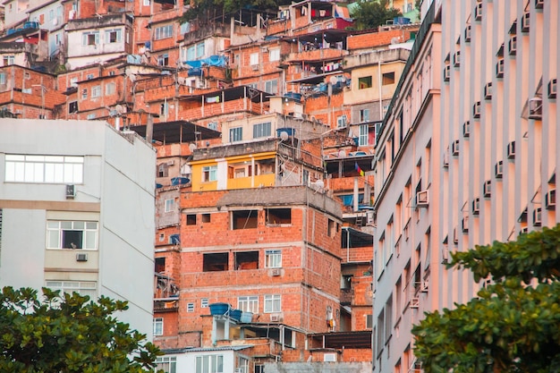 Favela pavone a copacabana a Rio de Janeiro in Brasile