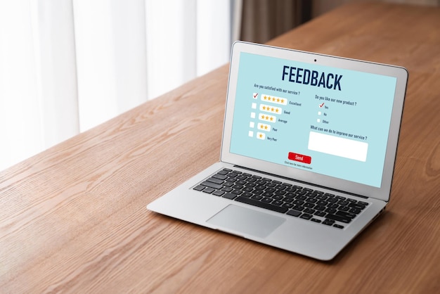 Feedback dei clienti e analisi delle recensioni da parte di software per computer alla moda per il business aziendale