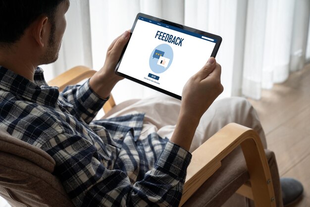 Feedback dei clienti e analisi delle recensioni tramite software per computer alla moda