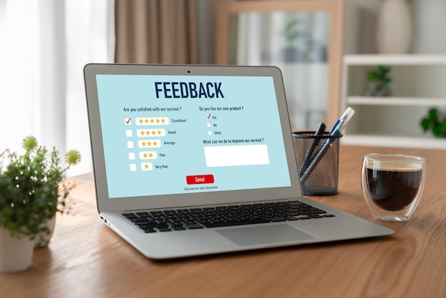 Feedback dei clienti e analisi delle recensioni tramite software per computer alla moda