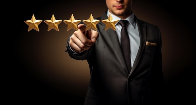 Feedback sulla valutazione del cliente uomini in tuta che danno una recensione positiva per la soddisfazione del cliente