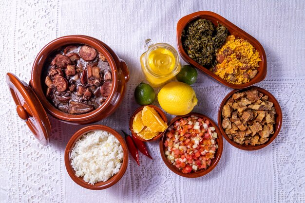 Feijoada, la tradizione della cucina brasiliana.