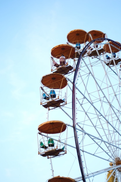 Ferris Wheel in serata