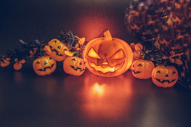 Festa della zucca di Halloween, zucca felice e amici