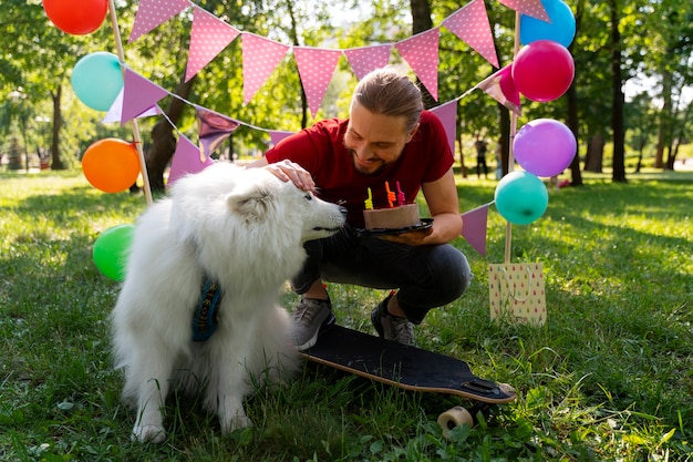 Festa di compleanno in piscina per cani