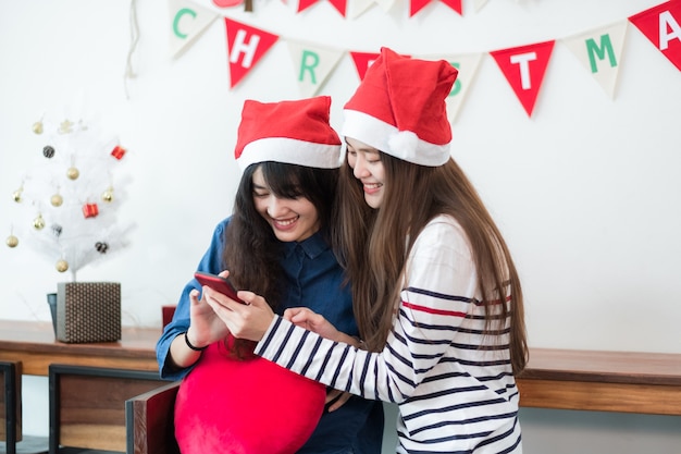 Festa di Natale, scambio di regali.