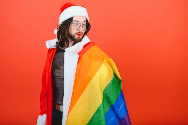 Festa gay di Capodanno Un uomo gay in costume da Babbo Natale Uguaglianza Comunità LGBT