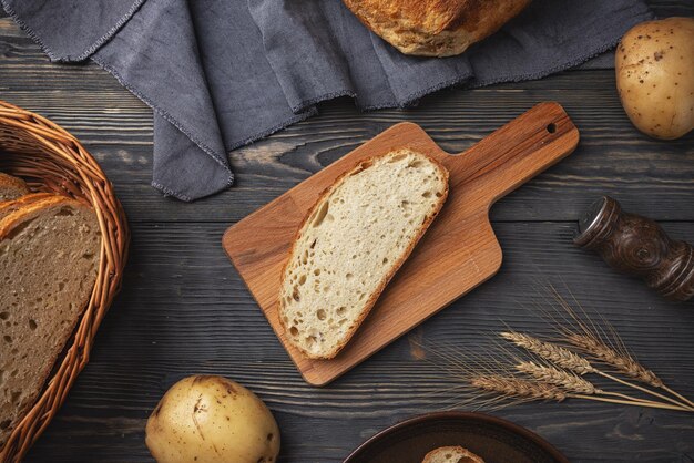 Fetta di pane fresco