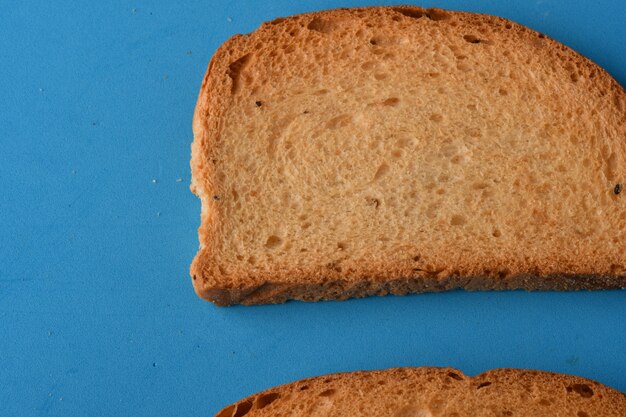 Fette biscottate croccanti o pane tostato per una vita sana