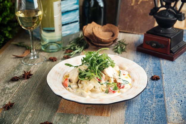 Fettuccine Alfredo Rucola e Pomodorini