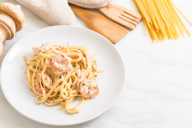 fettuccine con gamberetti