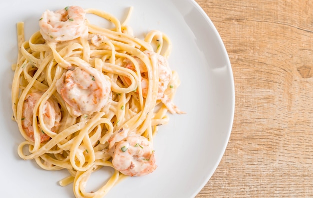 fettuccine con gamberetti