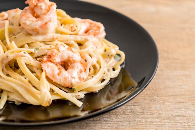 fettuccine con gamberetti