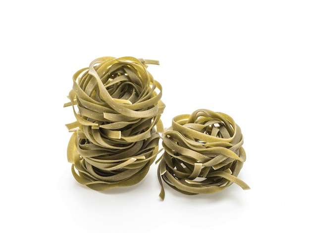 fettuccine di spinaci essiccati