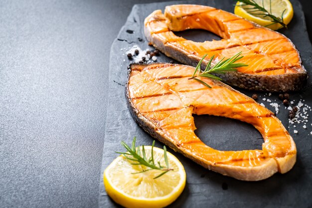 filetto di salmone alla griglia