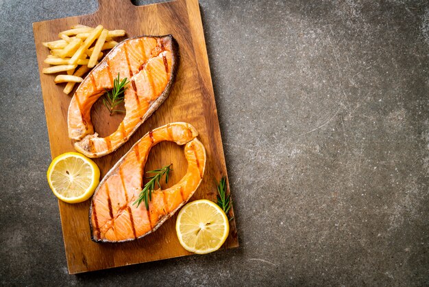 filetto di salmone alla griglia