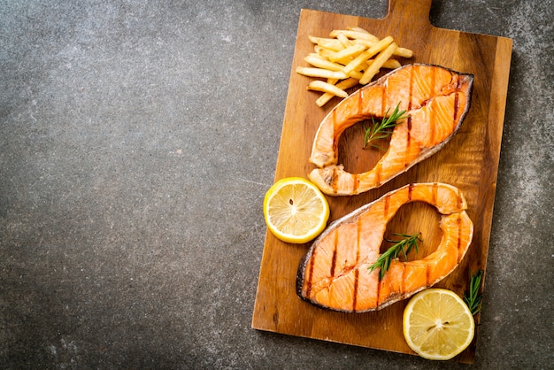 filetto di salmone alla griglia