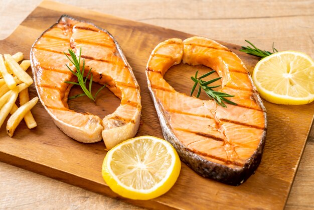 filetto di salmone alla griglia