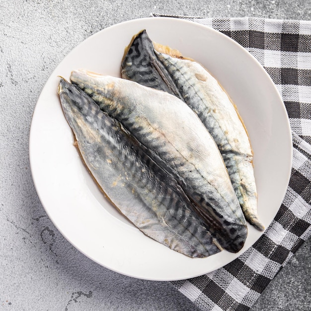 filetto di sgombro pesce crudo frutti di mare cucina pasto cibo spuntino sul tavolo copia spazio cibo sfondo