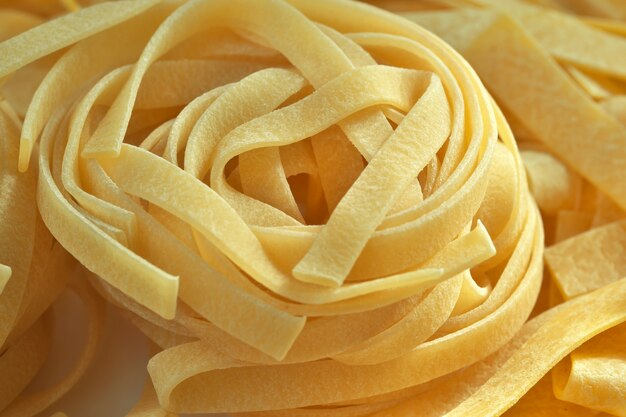 Fine cruda della pasta del grano su