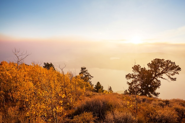 Fine stagione autunnale in montagna