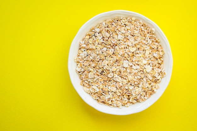 fiocchi d'avena cereali farina d'avena