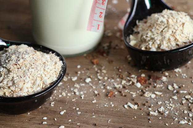 fiocchi d&#39;avena con latte