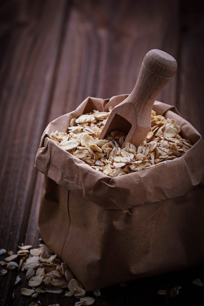 Fiocchi di avena in sacchetti di carta