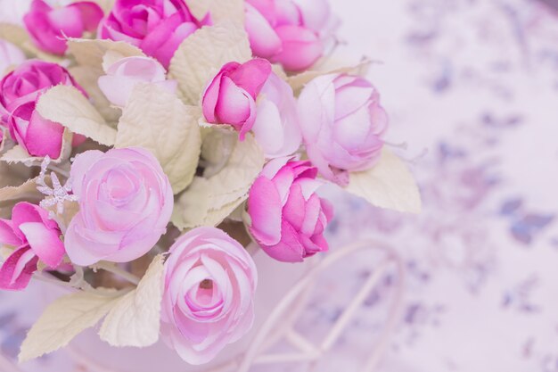 Fiore rosa per sfondo, concetto di amore.