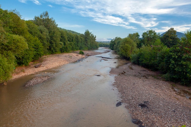 Fiume di montagna Repubblica di Adygea