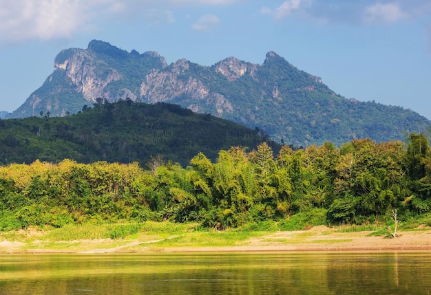 Fiume in Laos